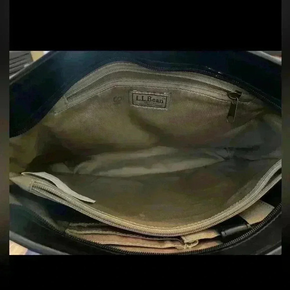 LL Bean Medium Tote/Purse 100% Wool Leather Bottom Red/Black Plaid - Picture 8 of 16